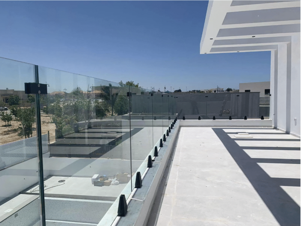 מעקות זכוכית, מעקות זכוכית למרפסת